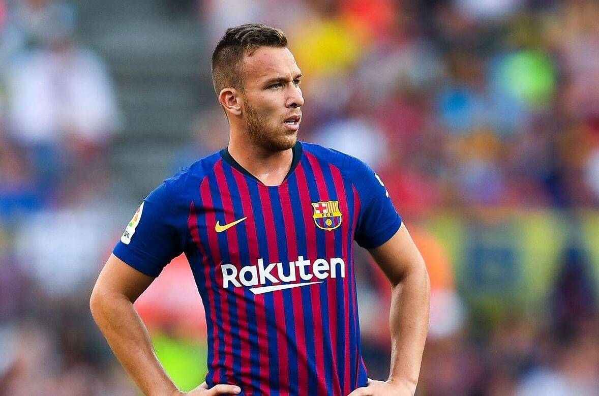 西甲赛程吃紧，布莱顿国际比赛日临场应变，质疑声仍在，团队化学反应显著