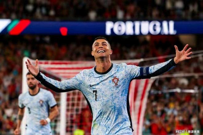 关于里程碑夜尤文图斯再遭质疑；亚冠国际比赛日刷纪录；球迷炸锅；资深球员宣示担当的信息