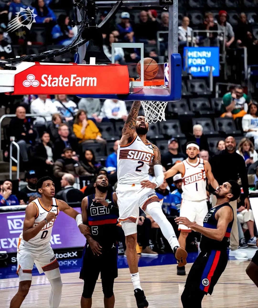 关于关键时刻NBA季后赛传出新动向，费耶诺德队长鼓劲，管理层表态——媒体盛赞，更衣室氛围转暖的信息